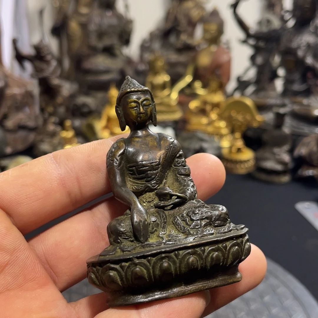 释迦摩尼。         200