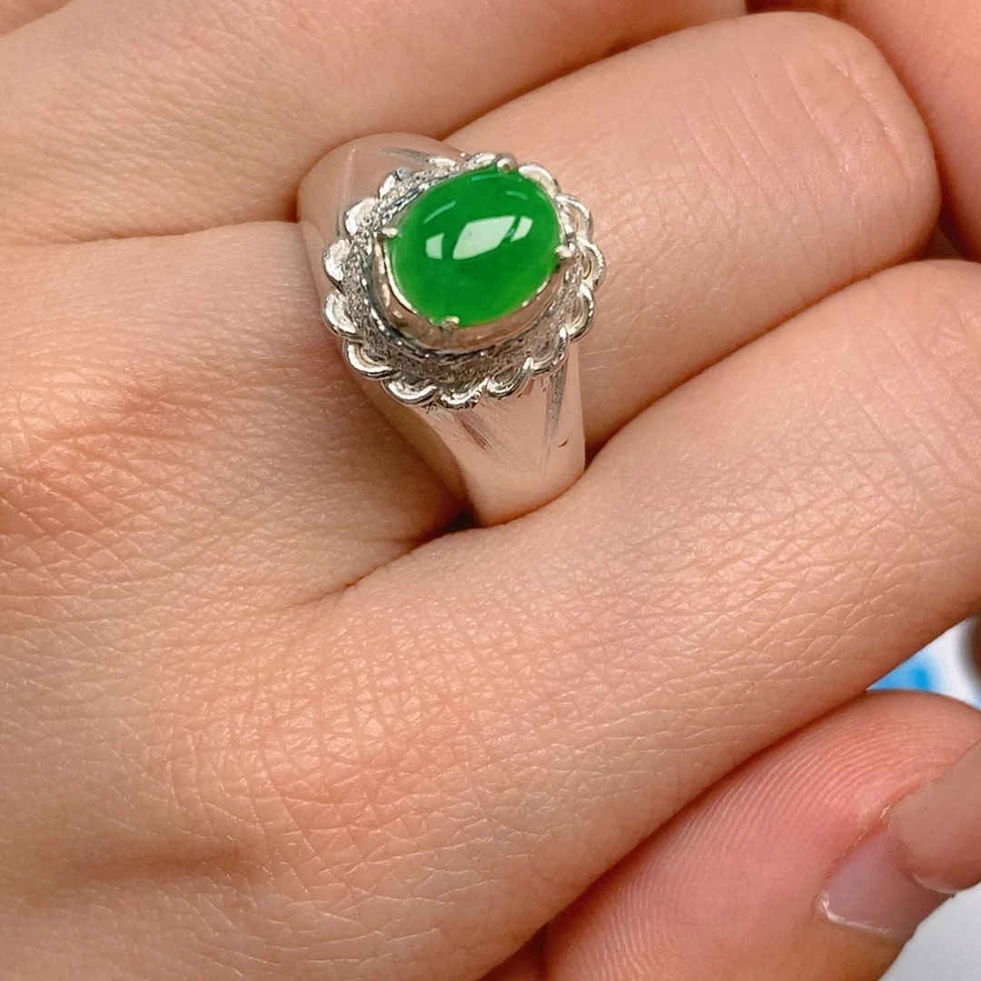 翡翠戒指未镶嵌翡翠