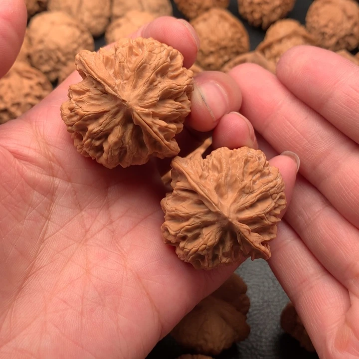 文玩核桃吊坠大****~狮子头