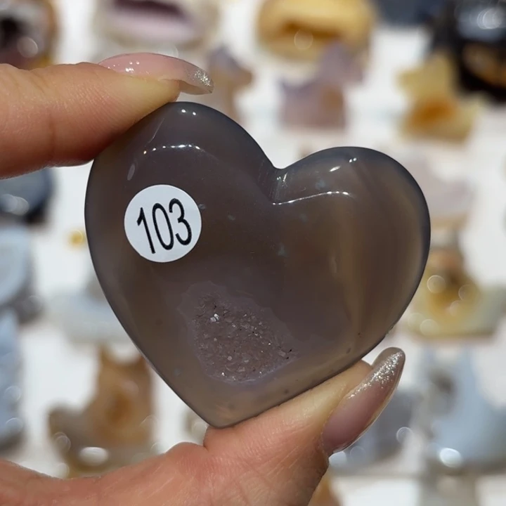 玛瑙/玉髓未镶嵌雕刻件