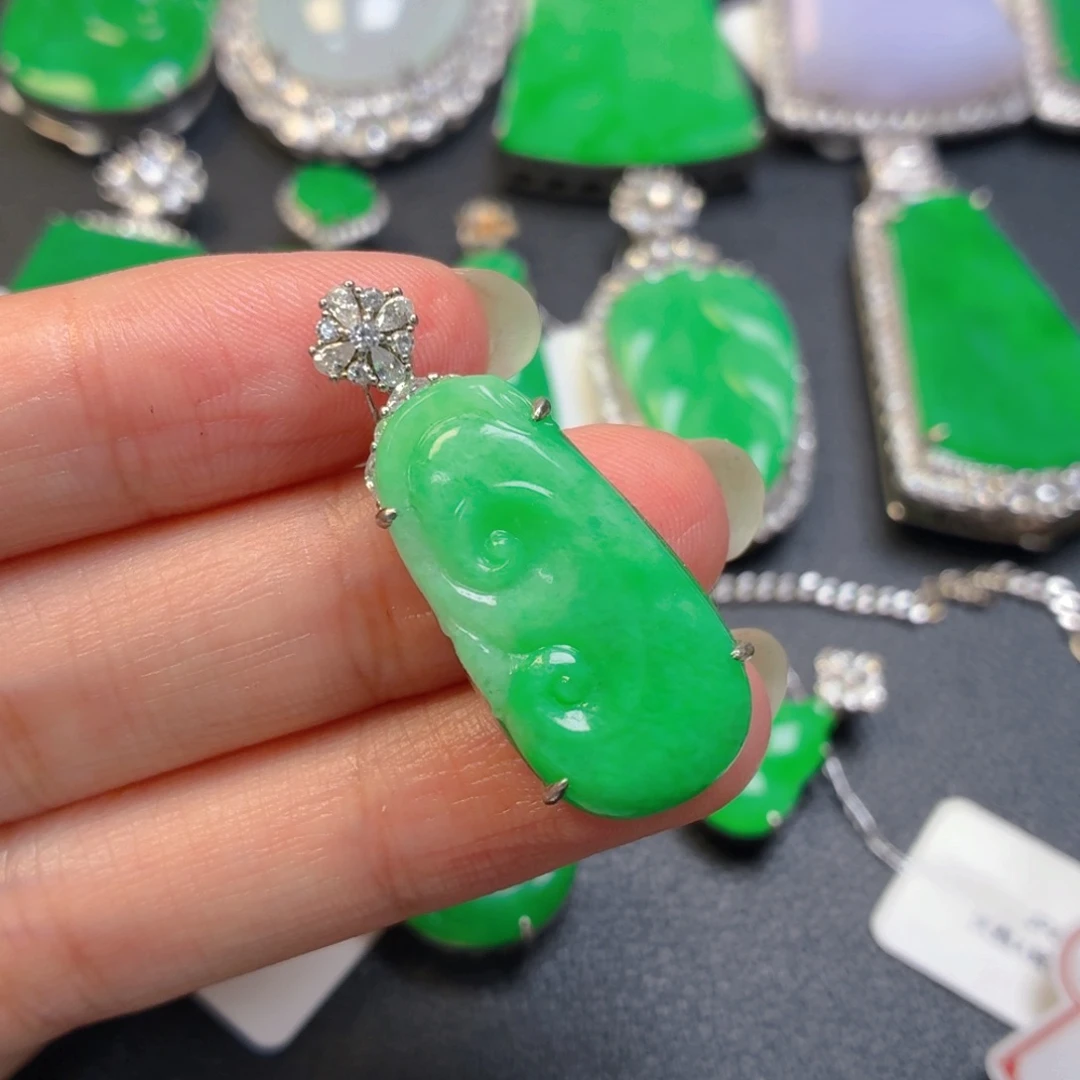 翡翠银S925镶嵌颈饰