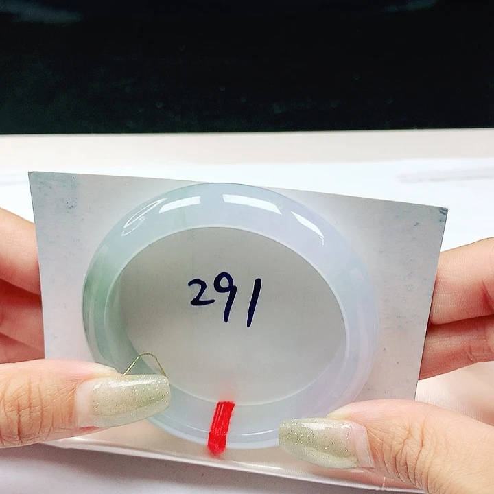 翡翠手镯未镶嵌 正圈52+