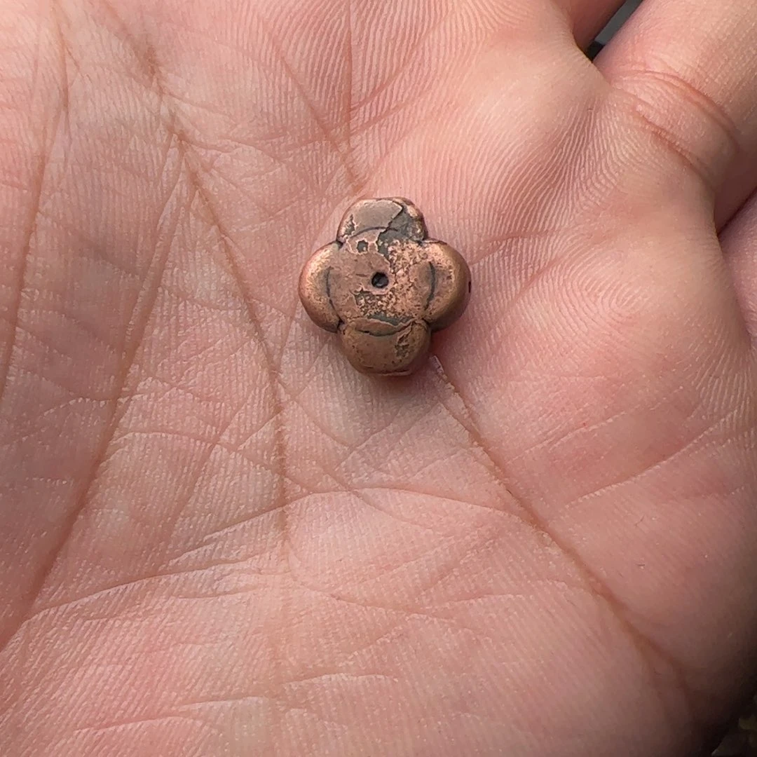 兔****笑紫立马记头，状态好