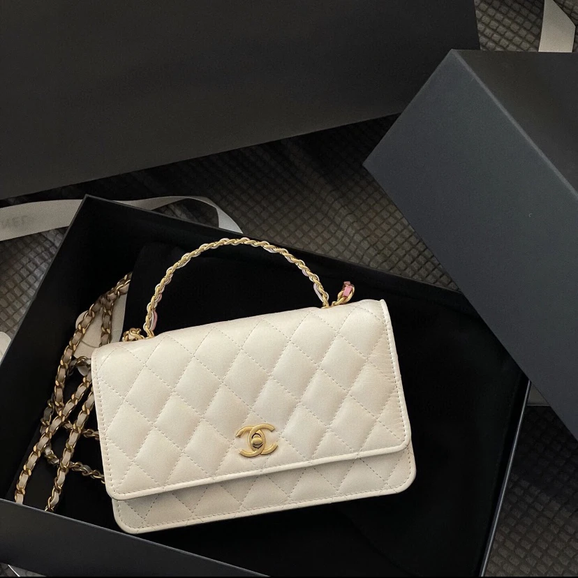 99新 Chanel/香奈儿 Chanel23P彩虹手柄woc 25090056-02