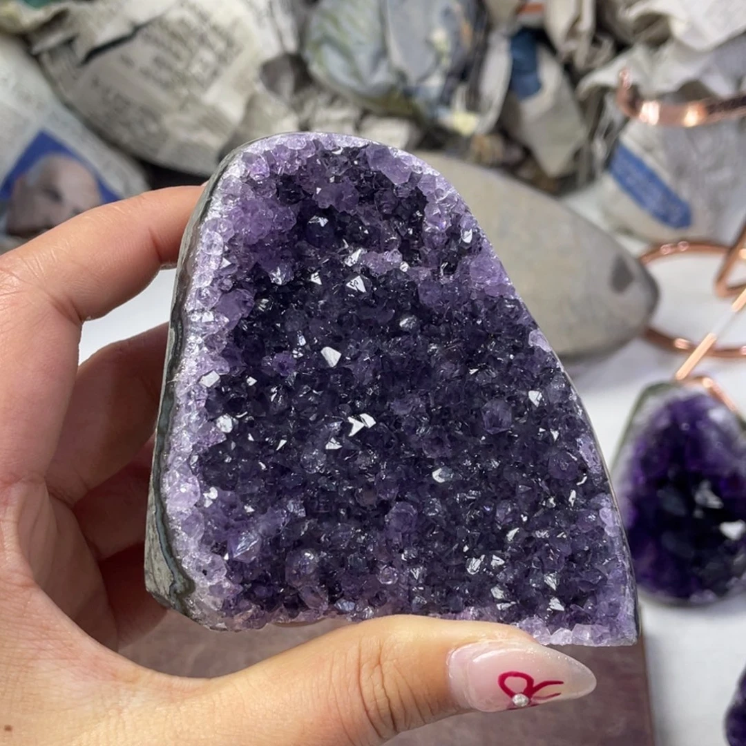 紫晶大型摆件（非配饰）未镶嵌