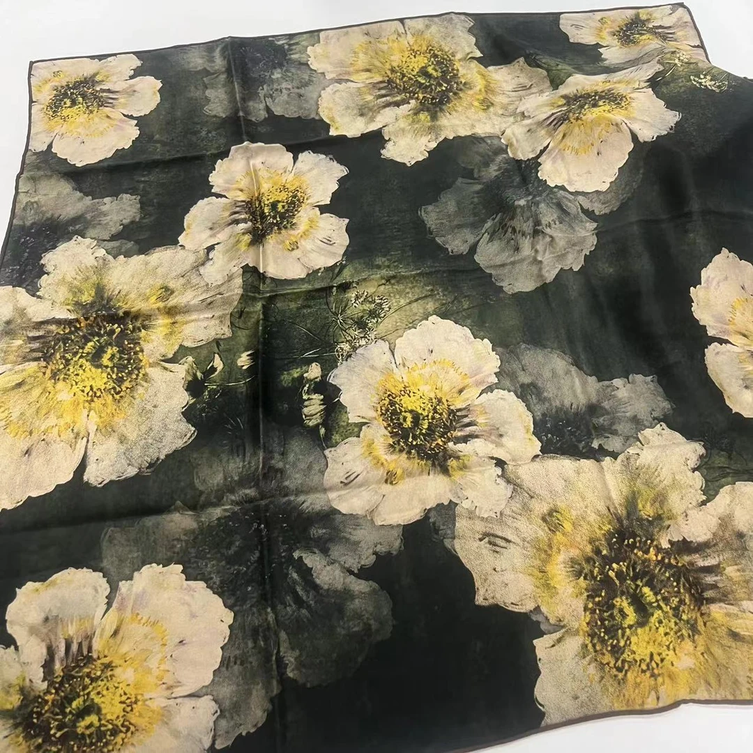 110香云纱方巾-双林花开-60姆米丝巾