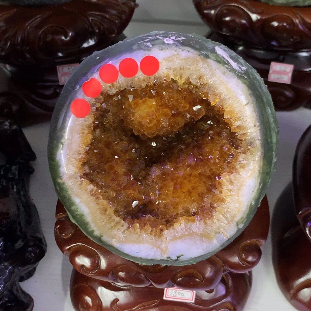 未镶嵌水晶大型摆件（非配饰）王*伊伊