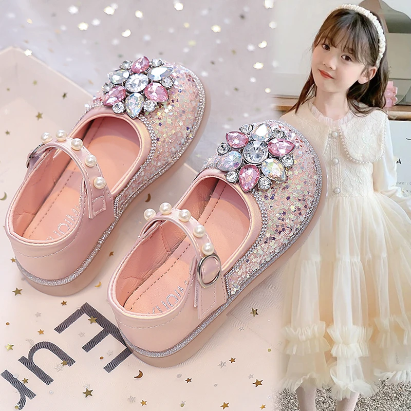 女童皮鞋2025春秋新款珍珠亮片公主水晶鞋百搭软底细闪演出走秀鞋