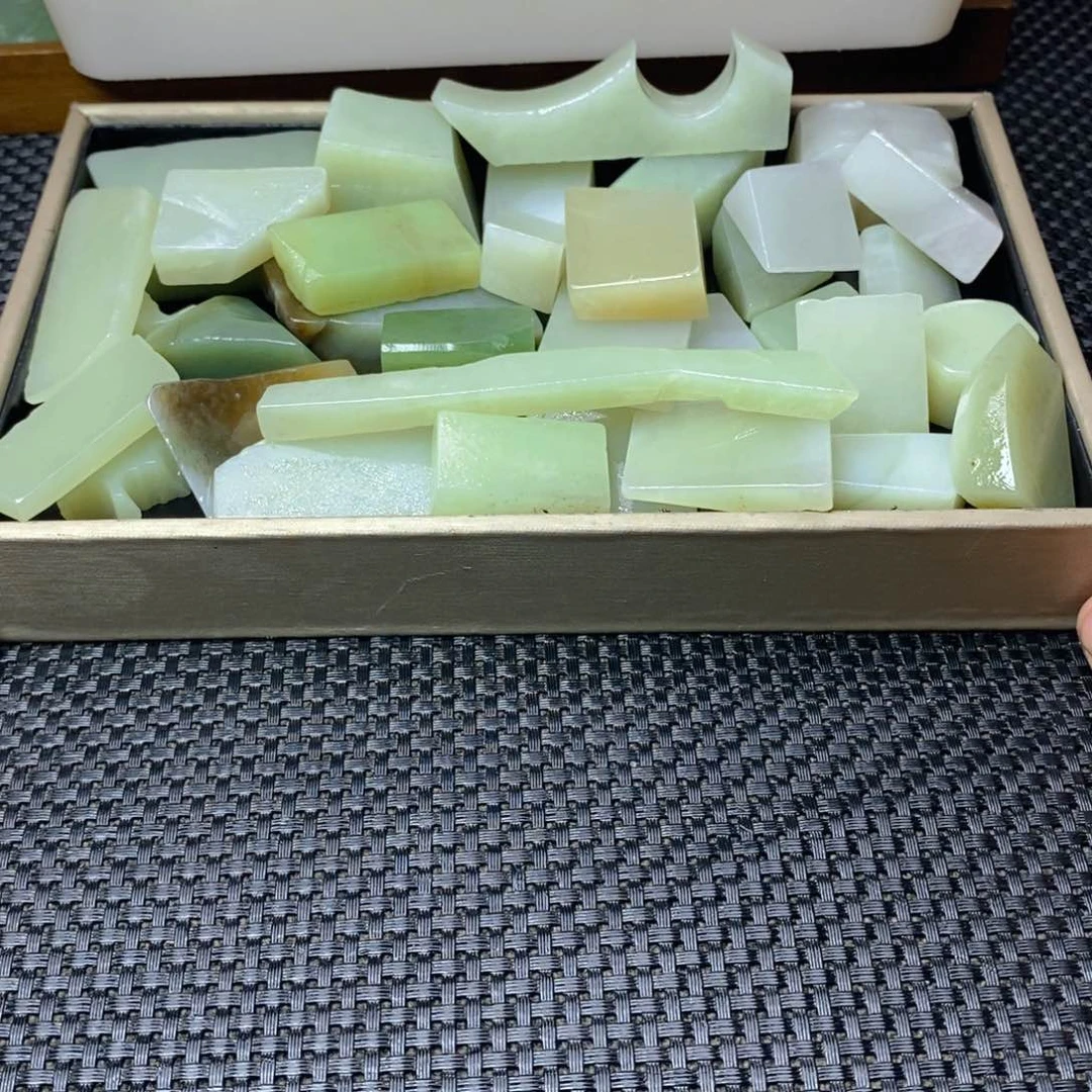 和田玉未镶嵌珠宝半成品1****3