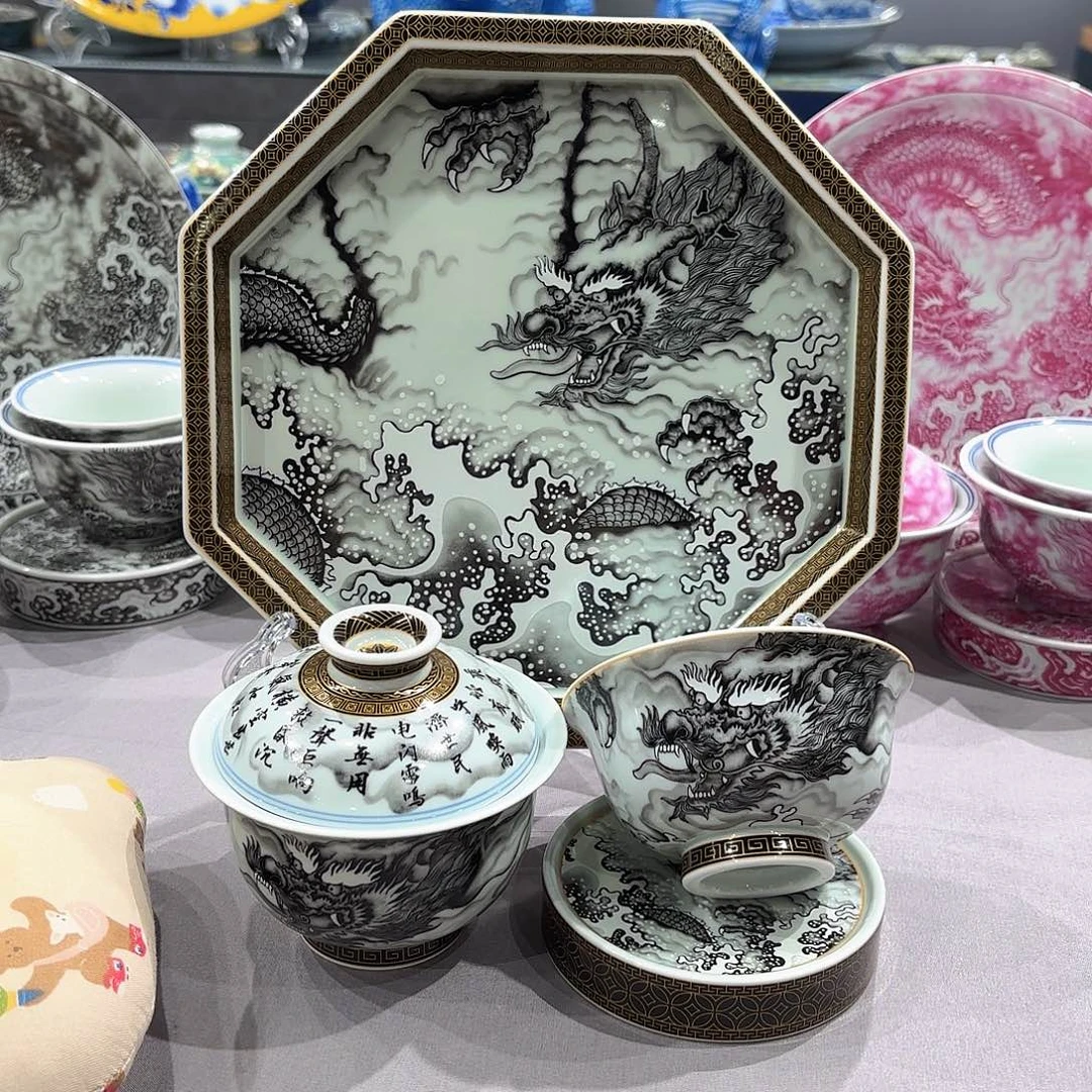 瓷片景德镇瓷器精品陈列