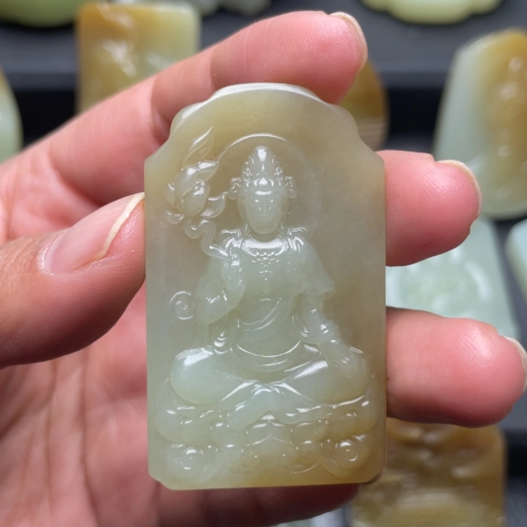 和田玉（糖玉）未镶嵌颈饰