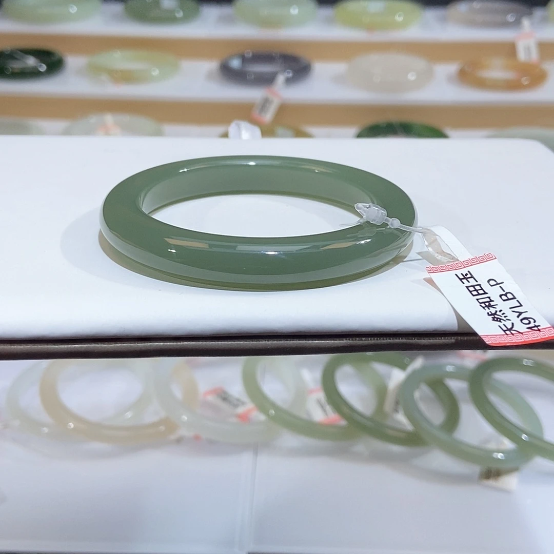 未镶嵌手镯和田玉无包容深晴