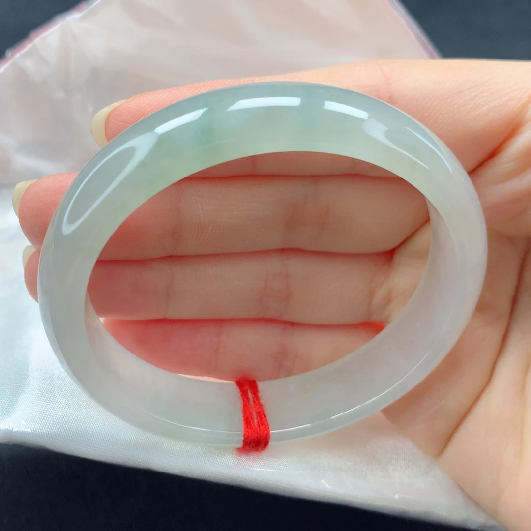 翡翠手镯未镶嵌（6号）（贵妃）