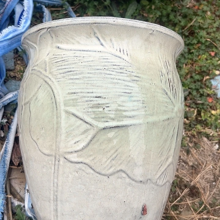 红陶口20高25瑕疵