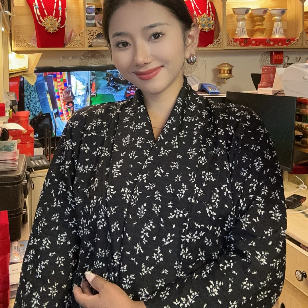 黑色白碎花衬衫单独