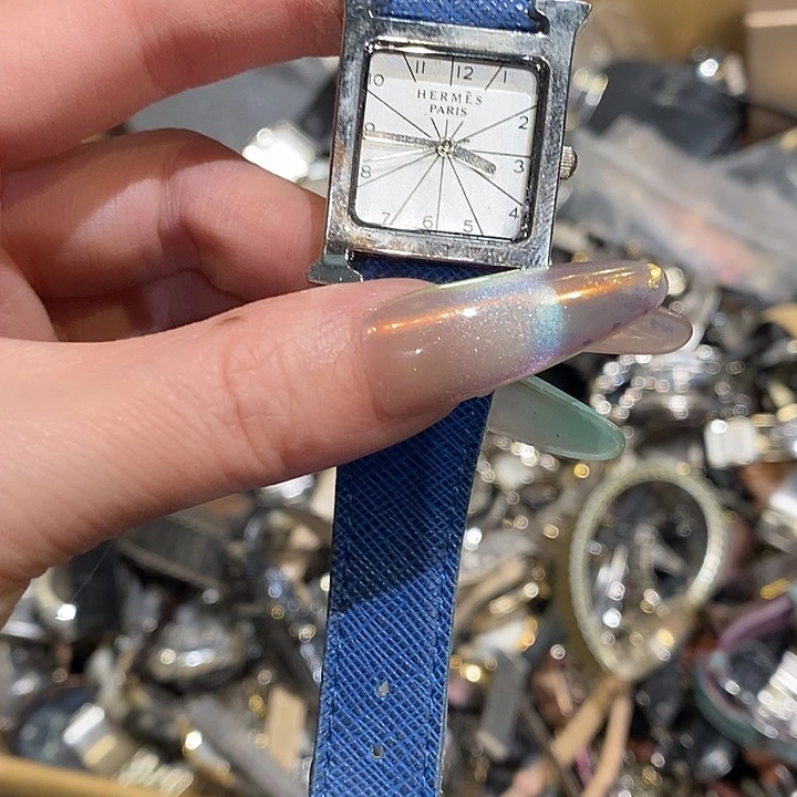 L***m中古香水项链手链耳饰耳钉锆石（处理）