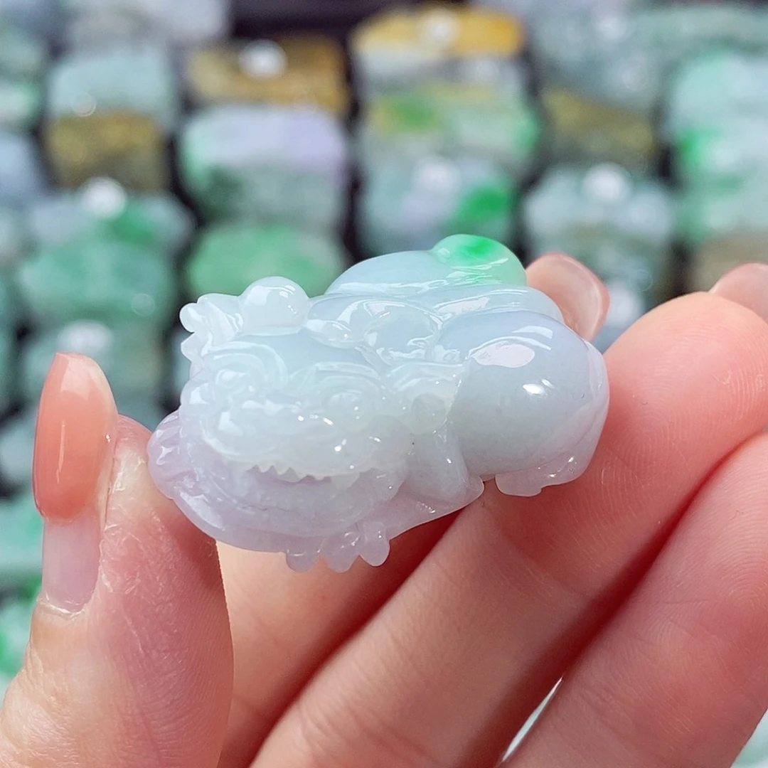 颈饰未镶嵌翡翠天然