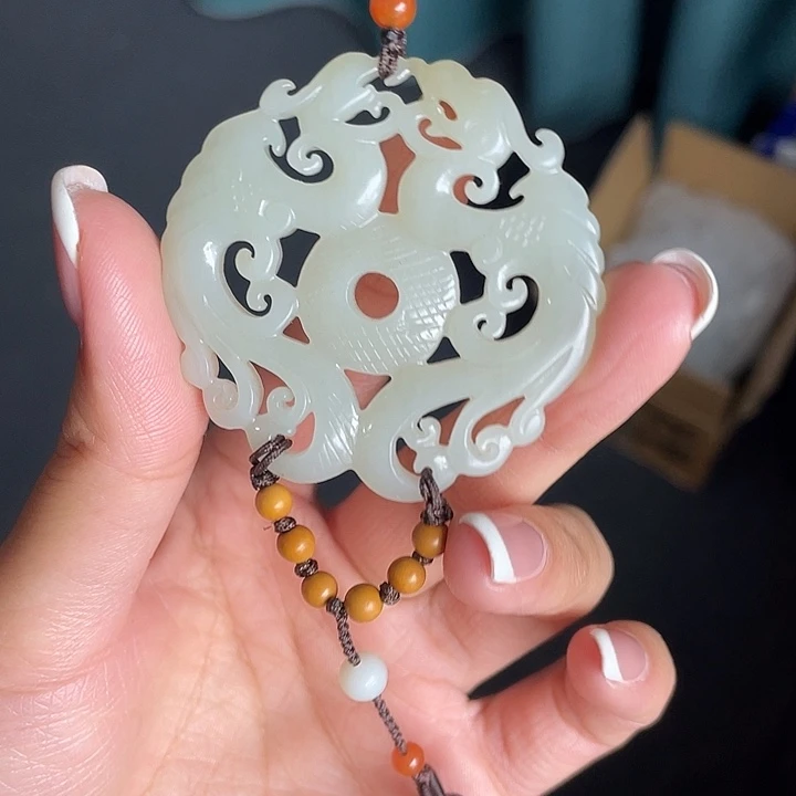 和田玉未镶嵌车挂