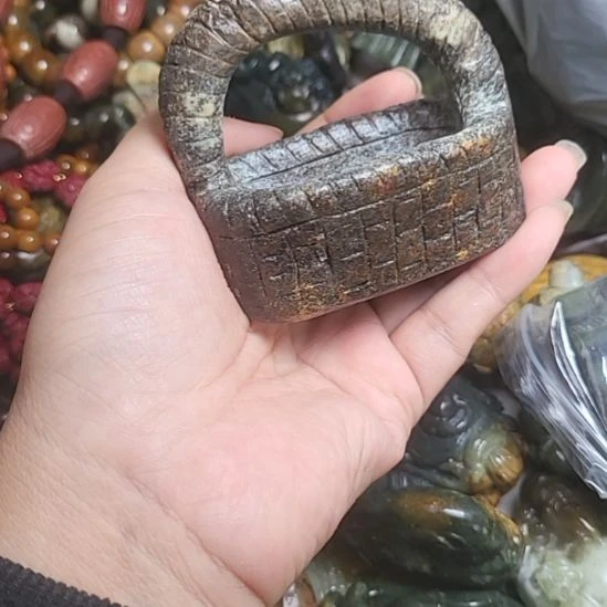 岫岩河磨玉（透闪石质玉）未镶嵌挂件