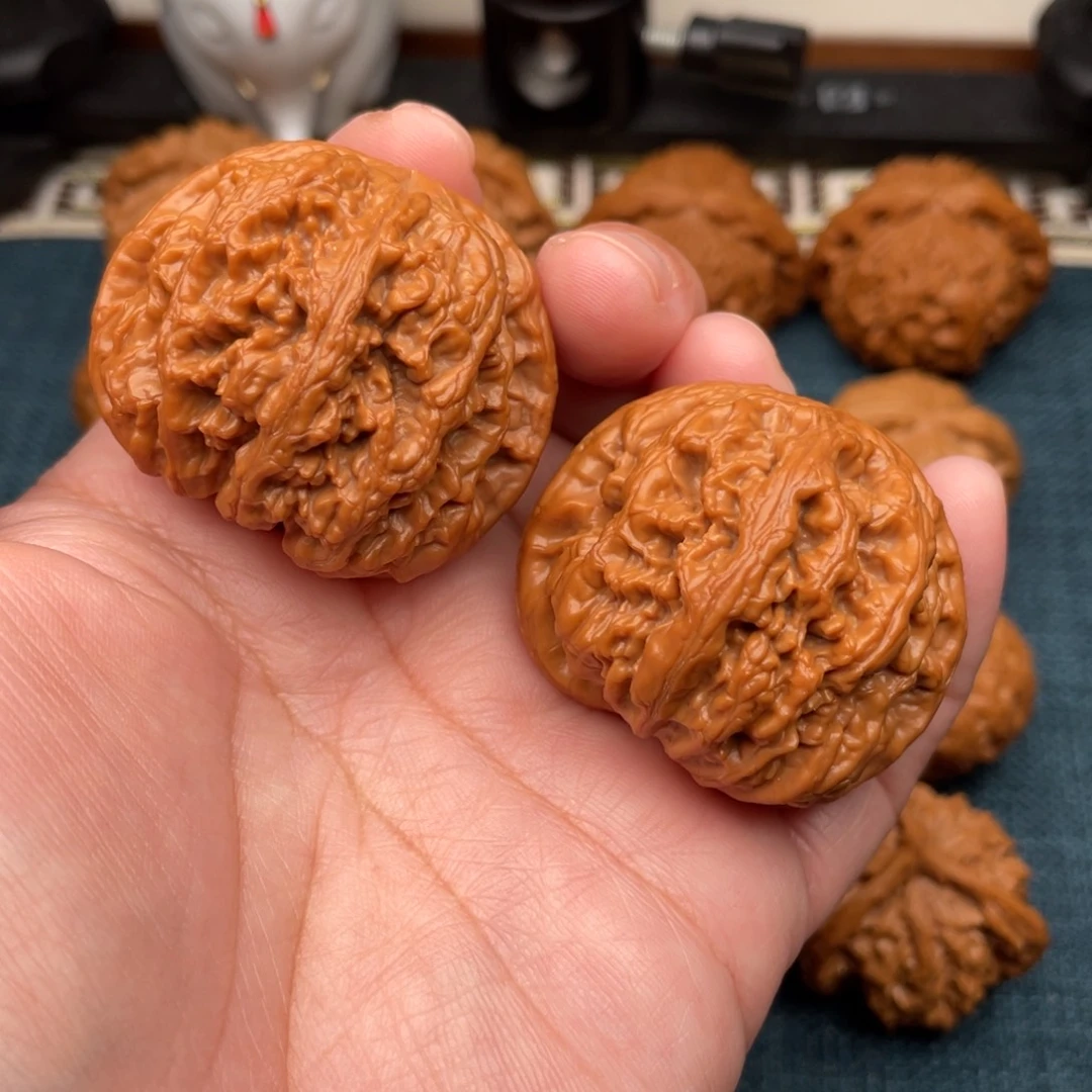 把件文玩核桃红皮球筋43