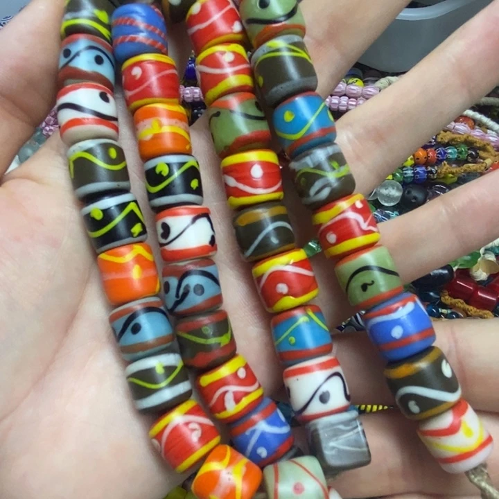琉璃颈饰手绘墩墩 琉璃