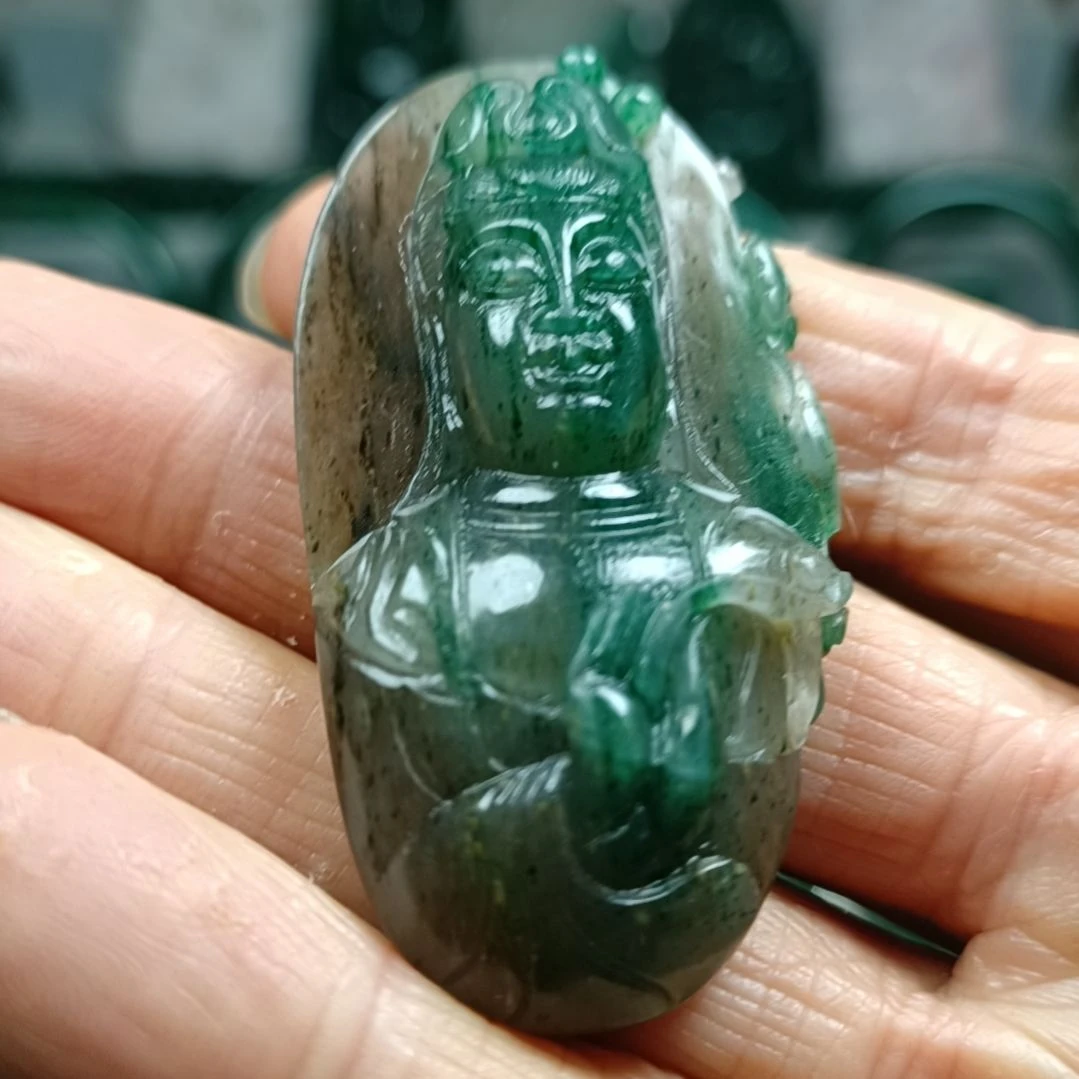 独山玉未镶嵌挂件南海观音