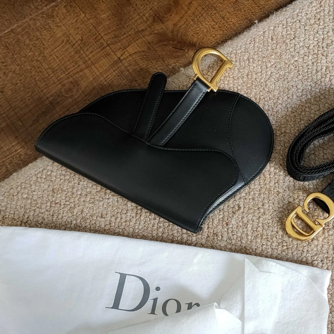 95新 DIOR/迪奥 AZUL-Dior 雾黑金牛皮马鞍腰包39144