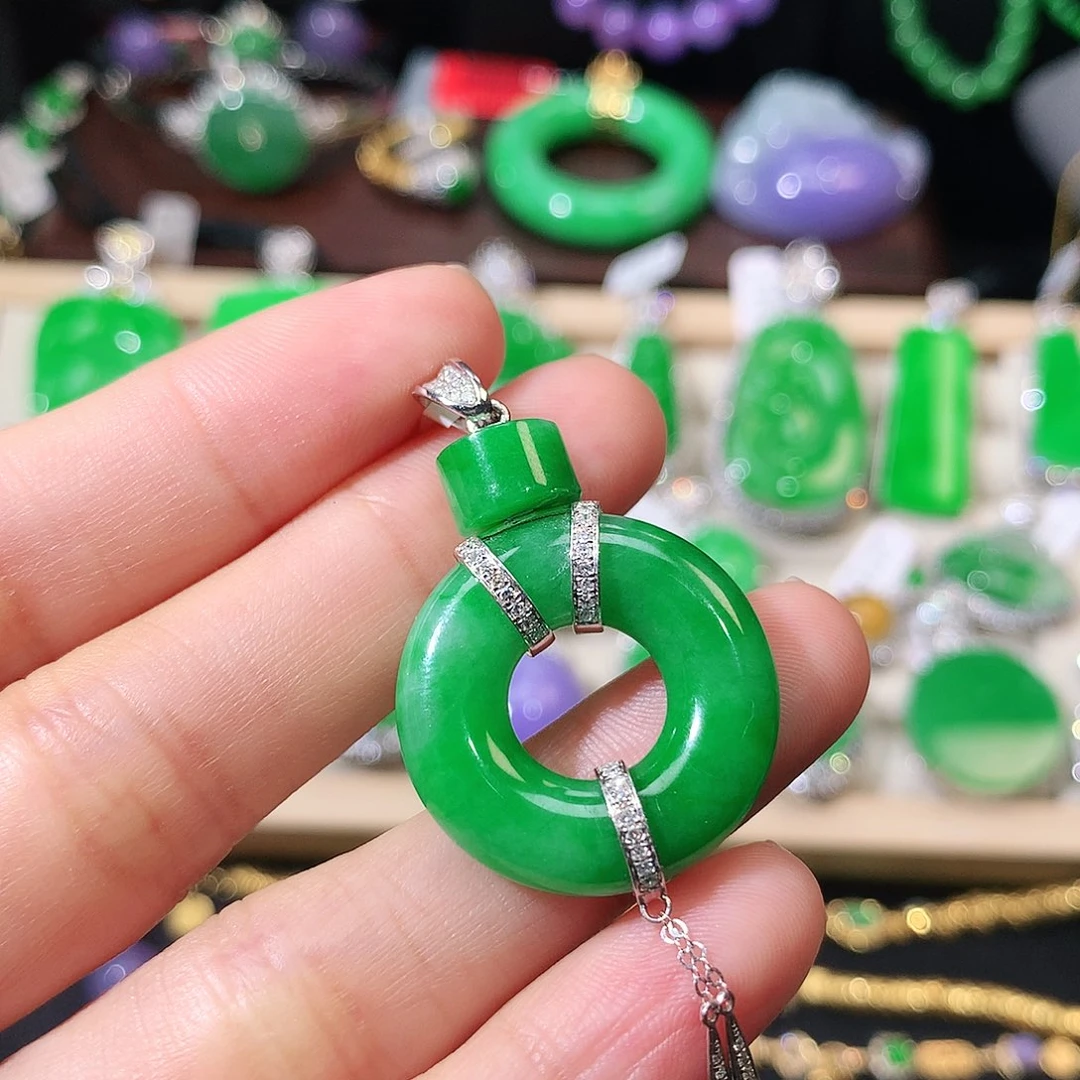 吊坠(不含链)18K金镶嵌翡翠