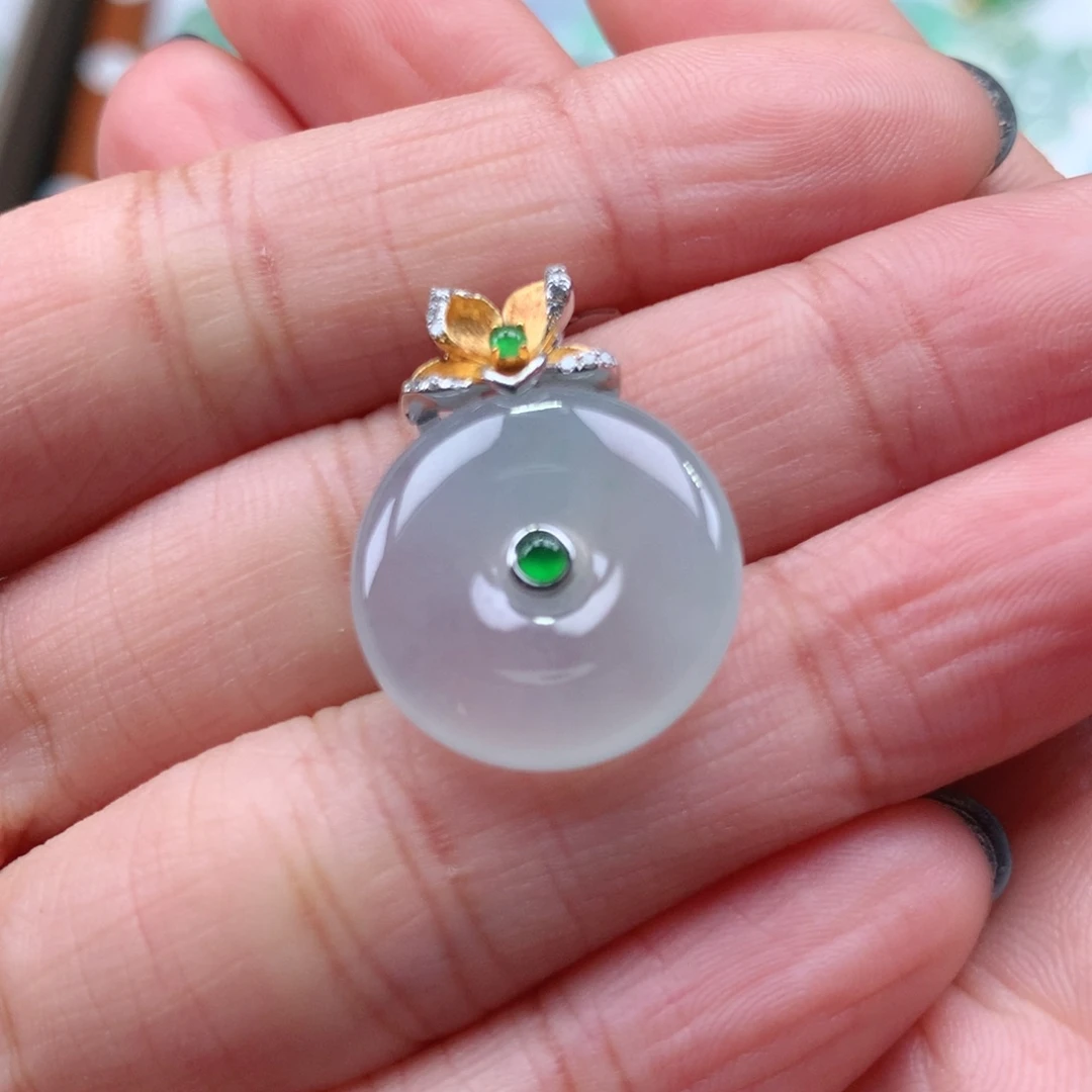 翡翠吊坠(不含链)18K金镶嵌平安扣