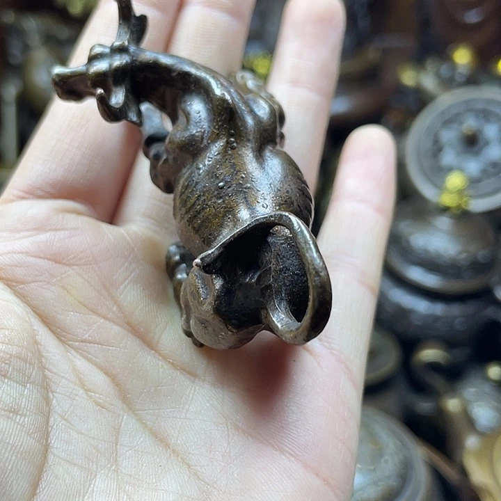 全是铜铜铜器铜器