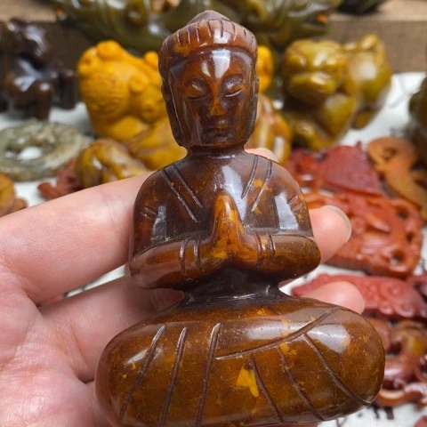 未镶嵌蛇纹石玉颈饰