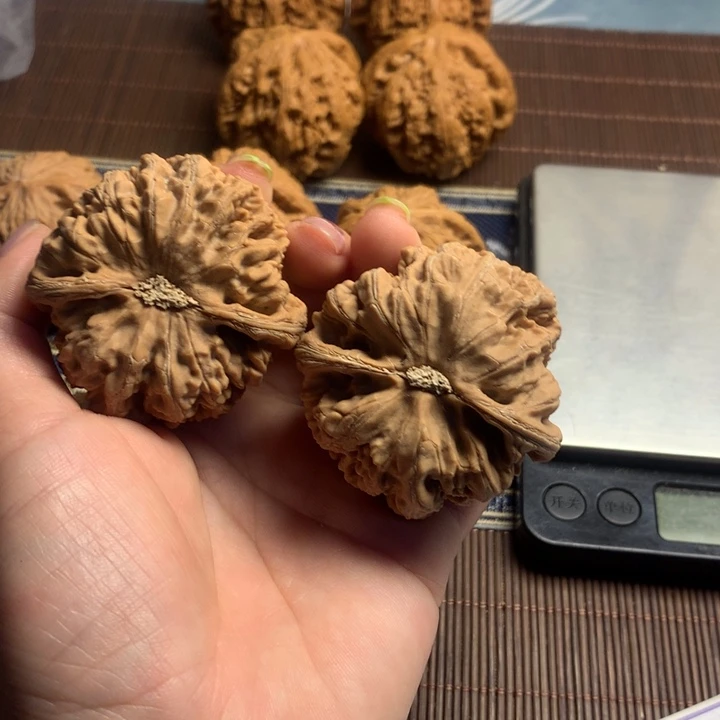 吊坠文玩核桃洋*粗筋