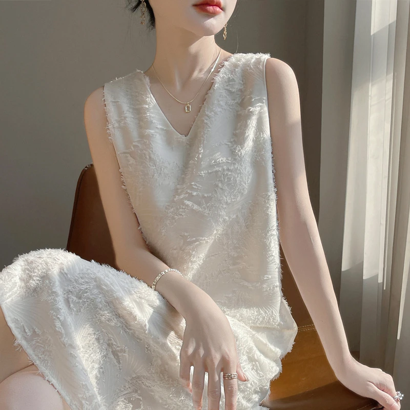 极简重工流苏剪花V领吊带连衣裙女春夏宽松优雅无袖背心长裙高级