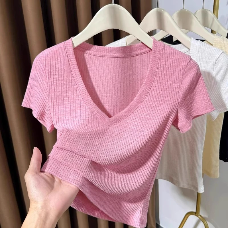芯娇晴深V领短款坑条T恤女夏2025新款冰丝针织短袖内搭大领口上衣