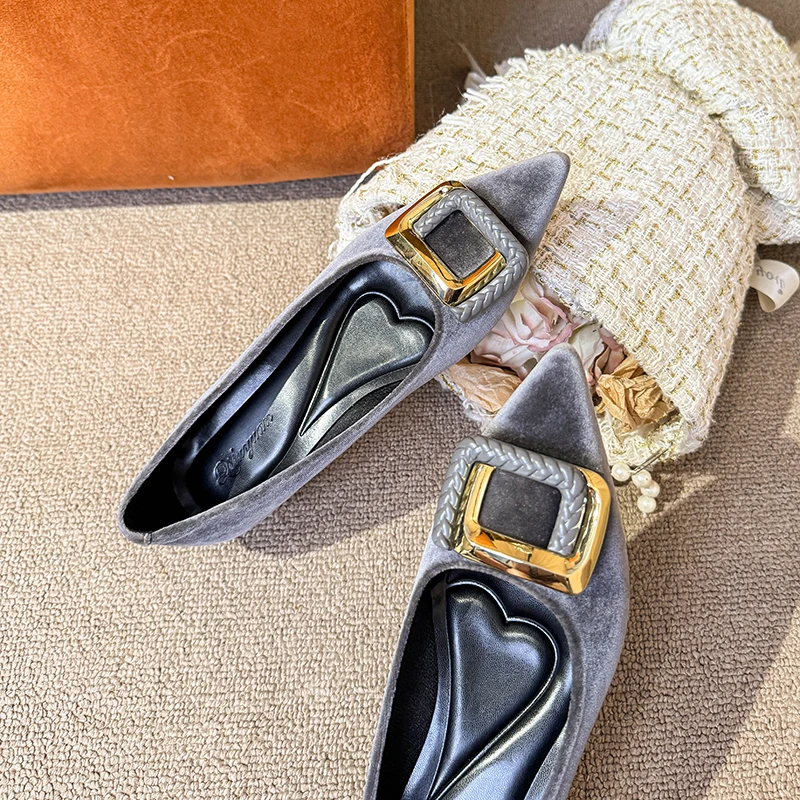 高跟鞋女不累脚高级感春秋季新款低跟粗跟尖头方扣浅口一脚蹬单鞋