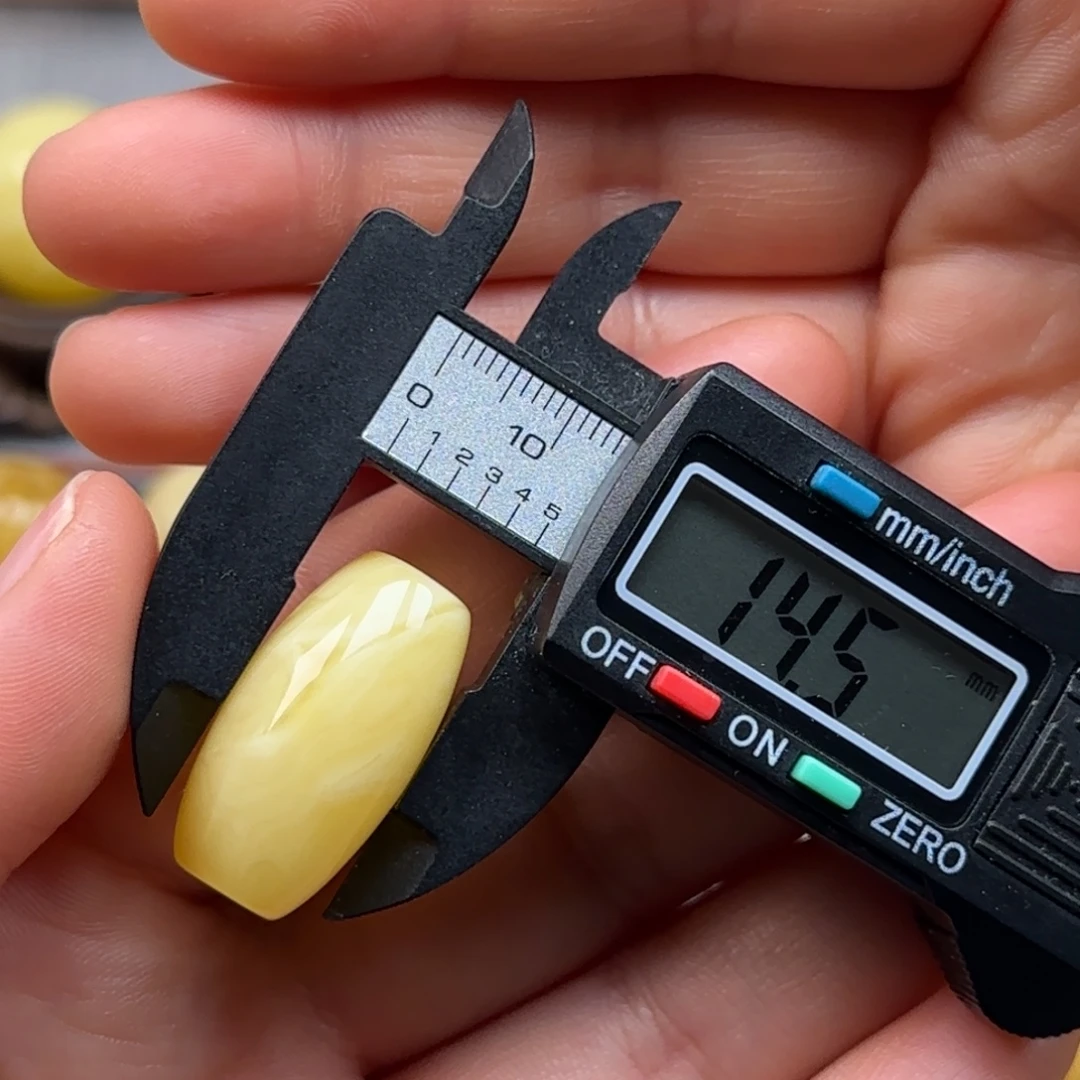 琥珀未镶嵌裸石蜜蜡桶珠