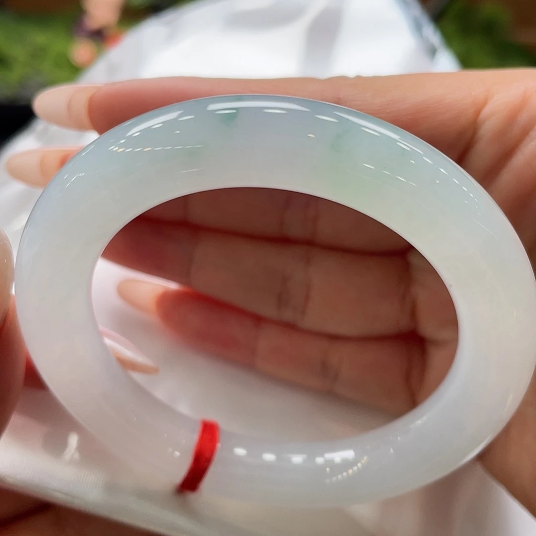 翡翠手镯未镶嵌34号53圈