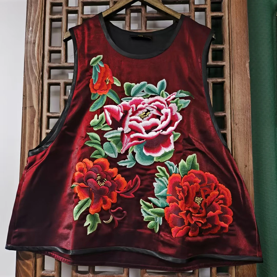 凤徕兮私人定制暗红底牡丹双面刺绣圆领马甲LS317-5