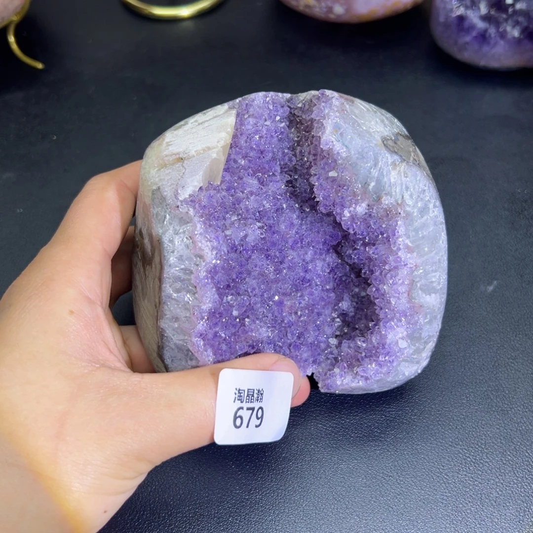 未镶嵌水晶大型摆件（非配饰）
