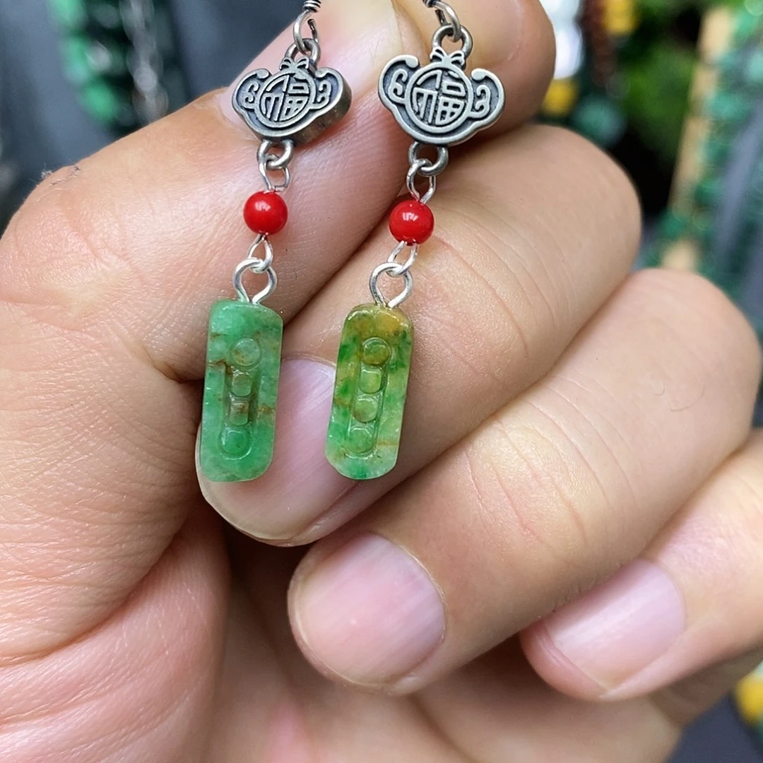 银S925镶嵌翡翠耳饰漂亮美眉和