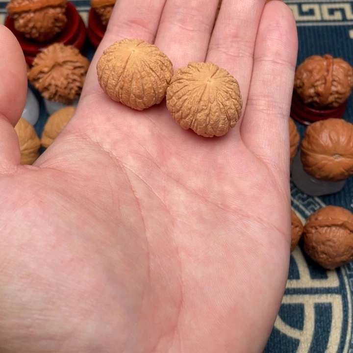 文玩核桃把件南瓜猴头