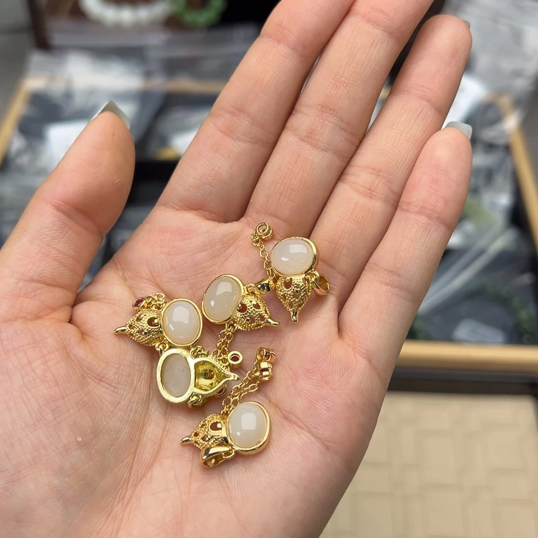 和田玉未镶嵌把件H55 多样性发一