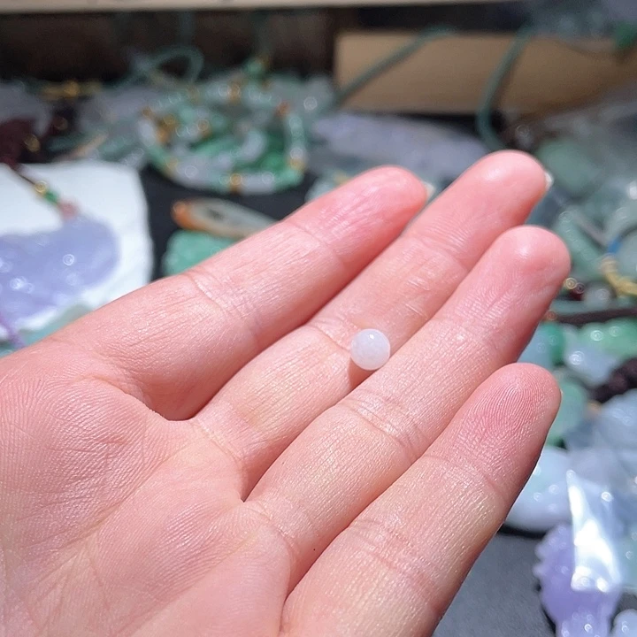 翡翠未镶嵌颈饰潋*天