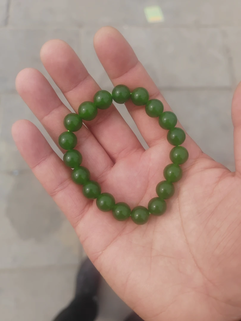 优品珠宝辣阳绿单圈卡10手串色泽鲜艳