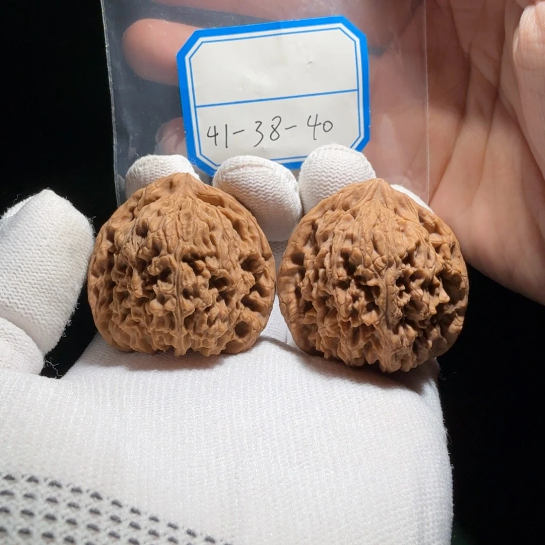 文玩核桃吊坠南疆万子029