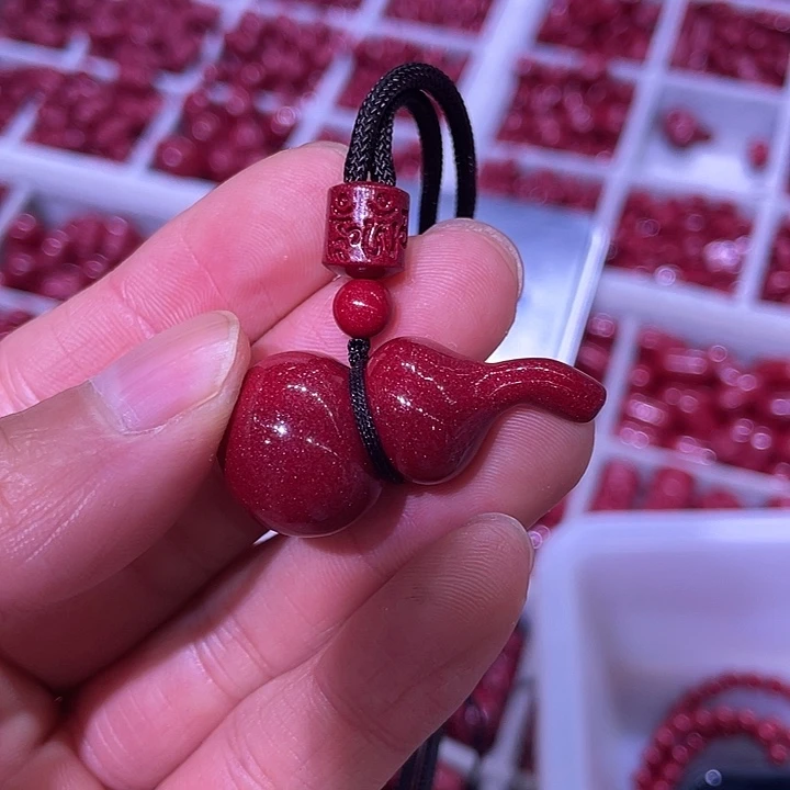 天然辰砂紫金砂葫芦吊坠