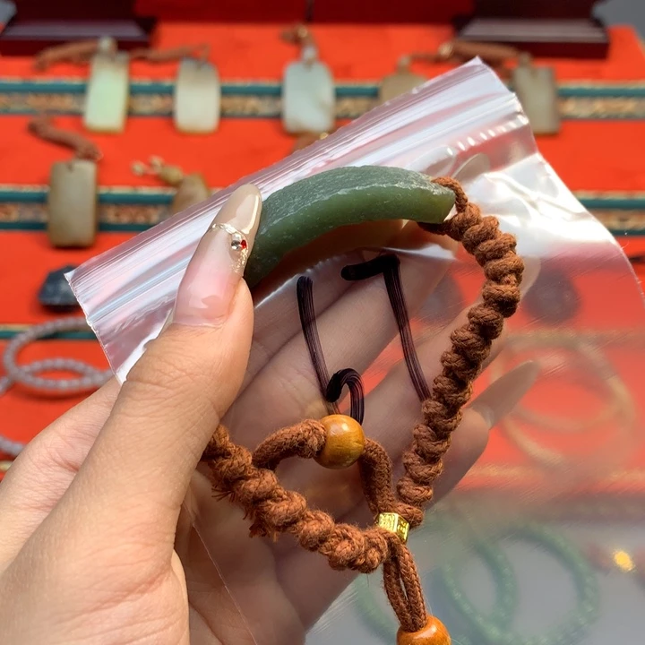 和田玉（糖玉）颈饰未镶嵌一**一