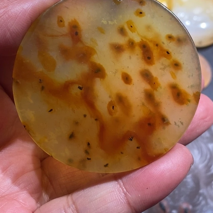 石英质玉（黄龙玉）未镶嵌挂件