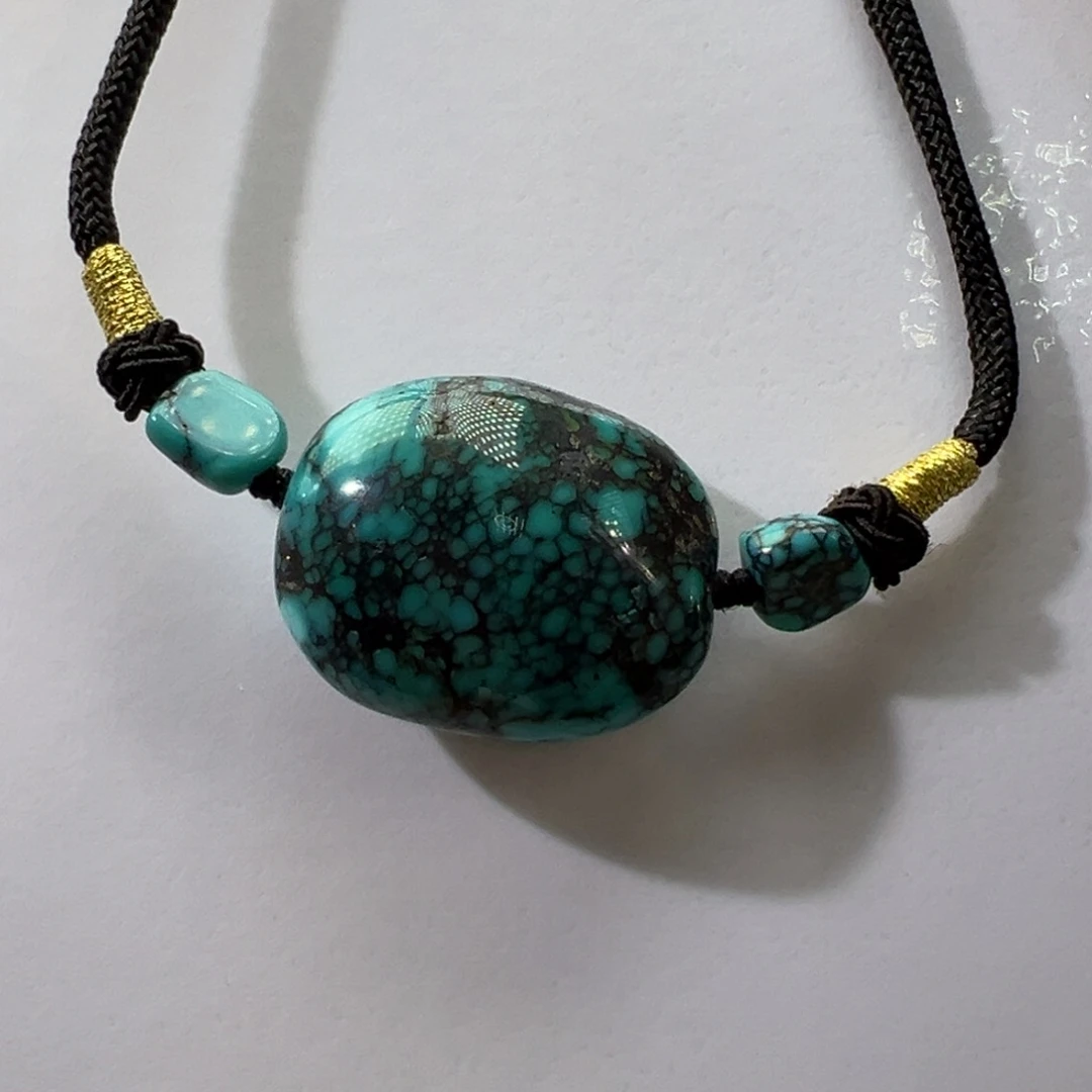 绿松石未镶嵌挂件