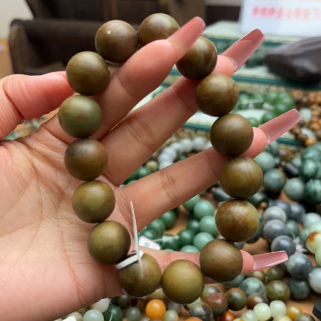 和田玉手串13d拍一发一